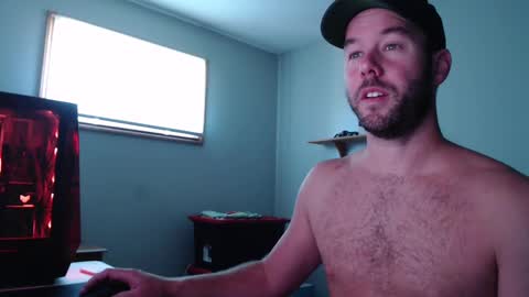 c o f f e e l o u n g e online show from September 16, 2025, 3:13 pm