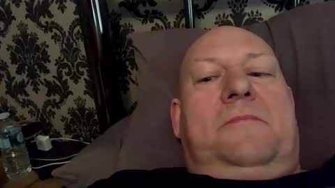 col4nows online show from March 2, 2025, 9:31 am