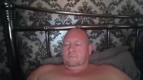 col4nows online show from October 10, 2025, 10:36 am