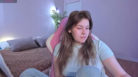 Collen Mon Tue Wed Thu Fri GMT 3 0300am - 0900am  online show from November 3, 2025, 5:03 pm