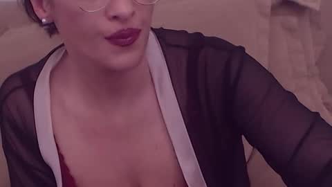 Snapshot of college_dream_bbw chatting on May 1, 2026, 2:49 am Maddison online show from May 1, 2026, 2:49 am