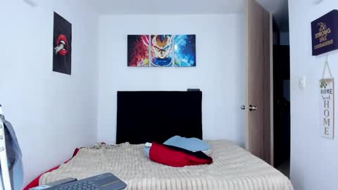 college_muscle_ass online show from April 6, 2026, 4:46 am