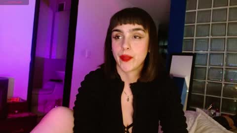 Collette online show from December 7, 2024, 9:22 pm