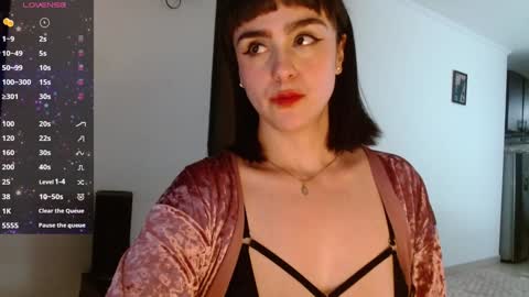 Collette online show from December 23, 2024, 3:44 pm