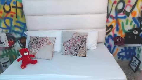 Snapshot of collins_aria chatting on November 12, 2025, 12:38 pm valentina online show from November 12, 2025, 12:38 pm