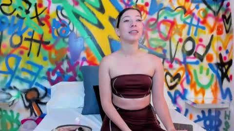 Snapshot of collins_aria chatting on April 17, 2026, 12:19 pm valentina online show from April 17, 2026, 12:19 pm