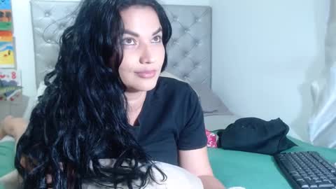 Snapshot of colombi4spice chatting on February 20, 2025, 5:40 pm viviana online show from February 20, 2025, 5:40 pm