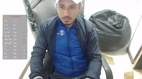 colombiachatur online show from December 15, 2025, 8:46 pm