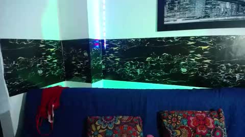  Nahomi  online show from December 17, 2025, 11:55 pm