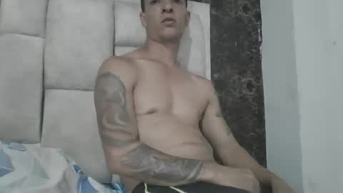 Snapshot of colombianotatto24 chatting on May 20, 2026, 2:51 am colombianotatto24 online show from May 20, 2026, 2:51 am