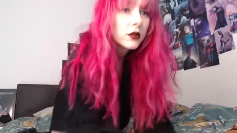 Snapshot of colour_full chatting on October 17, 2025, 10:51 am colour_full online show from October 17, 2025, 10:51 am