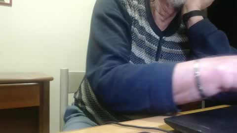 comemivuoi2 online show from February 1, 2026, 3:16 am