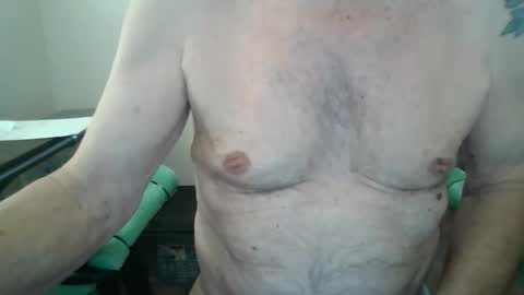 Snapshot of comeonmymouth chatting on May 9, 2026, 5:07 pm comeonmymouth online show from May 9, 2026, 5:07 pm
