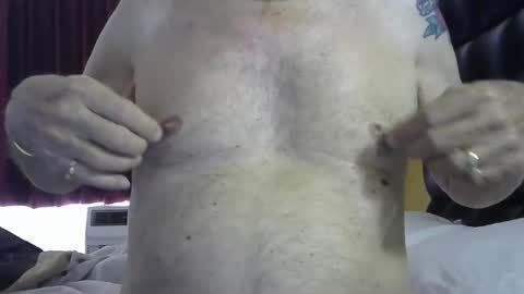 Snapshot of comeonmymouth chatting on May 15, 2026, 3:19 pm comeonmymouth online show from May 15, 2026, 3:19 pm