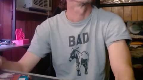 Nelson or ComicKing and sometime Peachy143 online show from February 6, 2026, 10:18 am