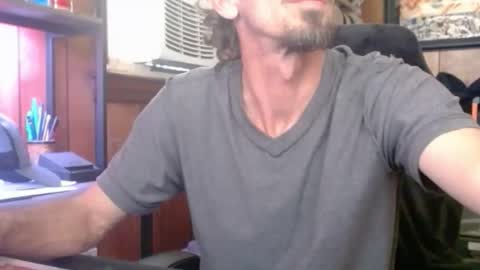 Snapshot of comic_king27 chatting on March 21, 2026, 4:43 pm Nelson or ComicKing and sometime Peachy143 online show from March 21, 2026, 4:43 pm