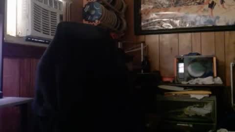 Snapshot of comic_king27 chatting on April 21, 2026, 11:18 pm Nelson or ComicKing and sometime Peachy143 online show from April 21, 2026, 11:18 pm