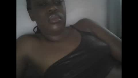 Snapshot of comicalcara chatting on January 19, 2025, 7:46 am Cara online show from January 19, 2025, 7:46 am