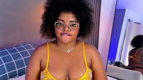 conielaurenth online show from January 14, 2025, 2:19 am