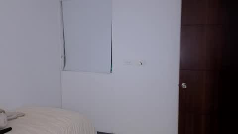 Snapshot of connie_varela chatting on February 25, 2026, 12:42 am new account online show from February 25, 2026, 12:42 am