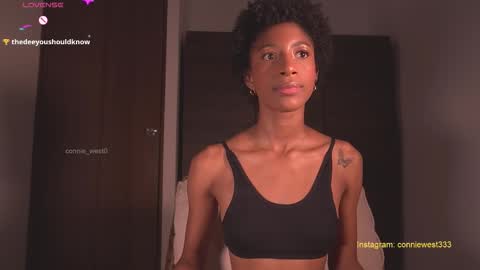 Snapshot of connie_west0 chatting on September 21, 2025, 11:28 pm   independent model online show from September 21, 2025, 11:28 pm