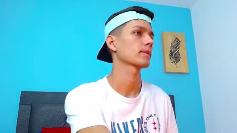 Snapshot of connor_garrett chatting on December 9, 2024, 7:07 pm Connor online show from December 9, 2024, 7:07 pm