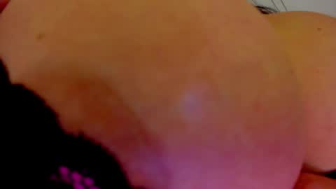 Snapshot of connyhot69 chatting on November 21, 2025, 9:08 am CONNY online show from November 21, 2025, 9:08 am