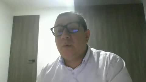 Fer online show from October 22, 2025, 3:51 am