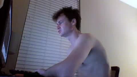 Snapshot of cooldude122222 chatting on February 25, 2025, 10:15 am cooldude122222 online show from February 25, 2025, 10:15 am