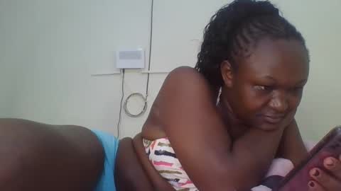 coolgirl001 online show from October 29, 2025, 7:04 pm