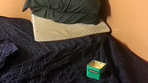 coolnow1989 online show from February 19, 2025, 8:52 pm