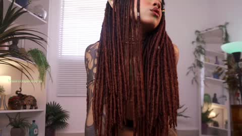 Snapshot of cooper_reds chatting on December 21, 2024, 6:02 pm ROSELL 3 online show from December 21, 2024, 6:02 pm