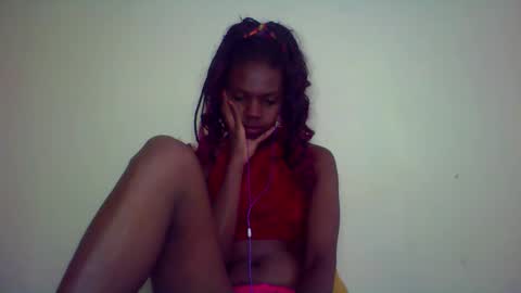 coquine_lara online show from April 24, 2026, 7:33 am
