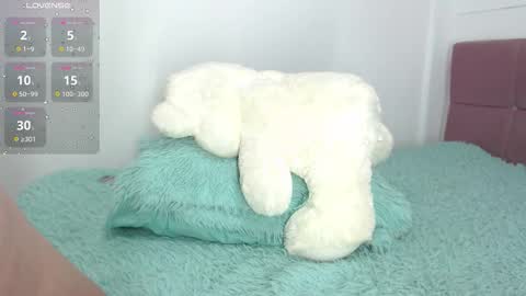 Snapshot of coraline_fox2 chatting on October 25, 2025, 2:56 pm coraline online show from October 25, 2025, 2:56 pm