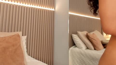 coralineross_ online show from February 4, 2025, 2:32 pm