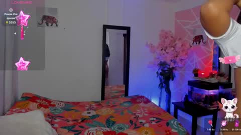Snapshot of coralrigan chatting on November 5, 2025, 2:44 am Coral online show from November 5, 2025, 2:44 am