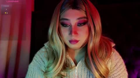 Snapshot of corefinder_xx chatting on November 8, 2025, 3:12 pm corefinder_xx online show from November 8, 2025, 3:12 pm