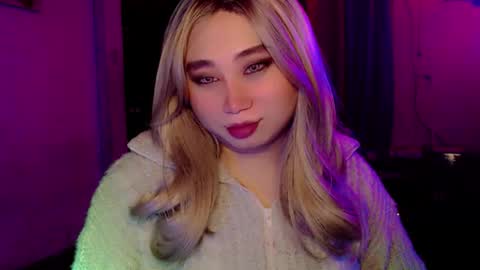 Snapshot of corefinder_xx chatting on January 6, 2026, 4:00 pm corefinder_xx online show from January 6, 2026, 4:00 pm