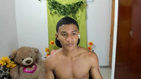 Ethan  online show from March 12, 2025, 4:51 am