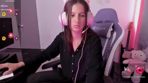 Lunita online show from February 13, 2026, 1:51 pm