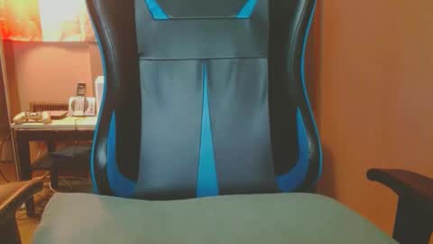 Snapshot of cosmicjones88 chatting on February 17, 2025, 12:48 pm cosmicjones88 online show from February 17, 2025, 12:48 pm