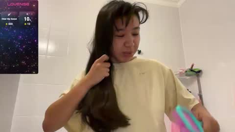 Snapshot of cosmo_pussy chatting on November 2, 2025, 7:55 am Lina online show from November 2, 2025, 7:55 am