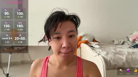 Snapshot of cosmo_pussy chatting on December 15, 2025, 9:35 am Lina online show from December 15, 2025, 9:35 am