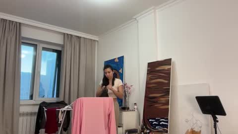 Snapshot of cosmo_pussy chatting on January 14, 2026, 11:38 am Lina online show from January 14, 2026, 11:38 am