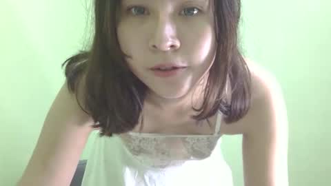 Liz Gwyneth Charlota online show from February 16, 2026, 3:24 am