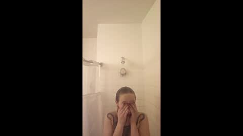 cottonmoufqueen online show from February 1, 2026, 6:17 pm