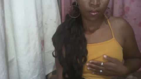 couleur_vanille online show from February 28, 2025, 12:10 am