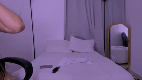 Couple sexxo online show from December 15, 2024, 12:18 am