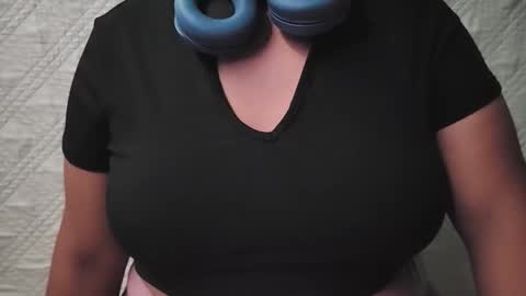 Snapshot of couplexxx0 chatting on November 24, 2025, 6:02 am couplexxx0 online show from November 24, 2025, 6:02 am