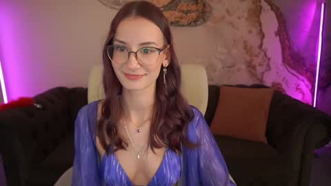 cozymell online show from January 27, 2025, 8:49 pm